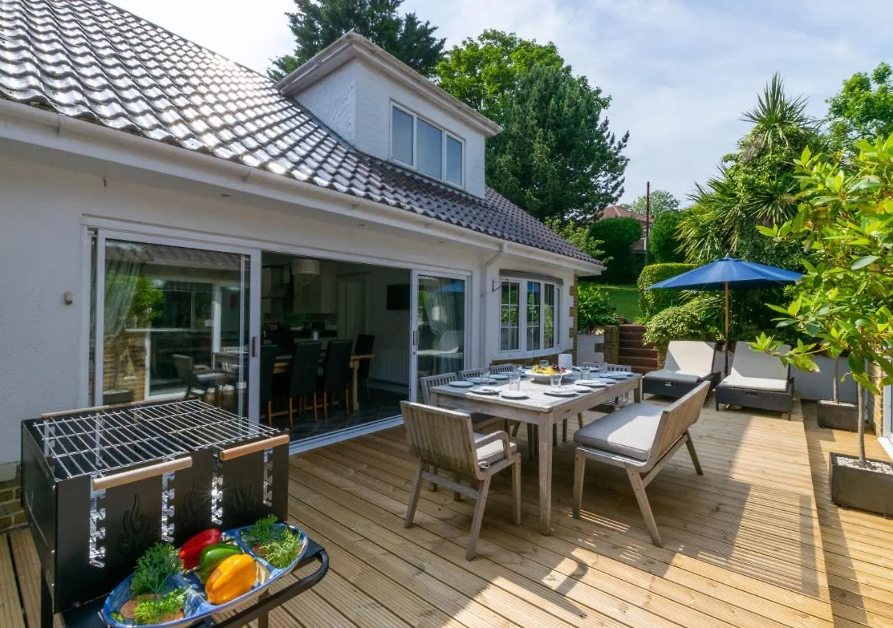 La Villa Hove 0*,